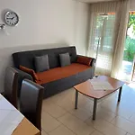 Laura شقة