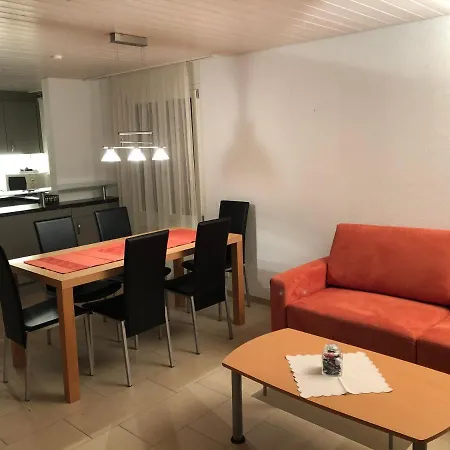 Laura Apartment *